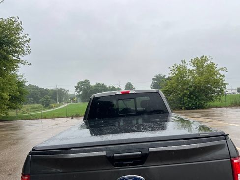 Used 2018 Ford F150 XLT w/ Equipment Group 302A Luxury AWD/4WD image 6