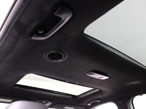 Used 2022 Hyundai Palisade Calligraphy image 25