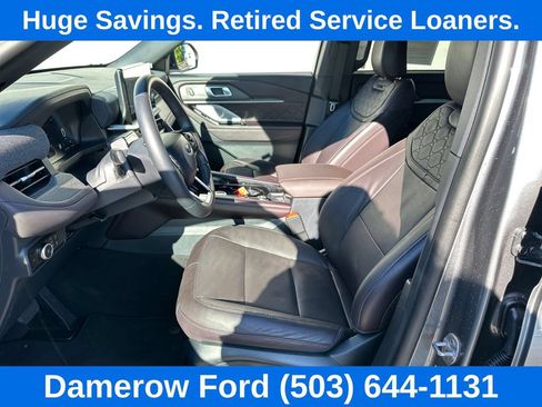 Used 2026 Ford Explorer Platinum w/ LUX Leather Package AWD/4WD image 12