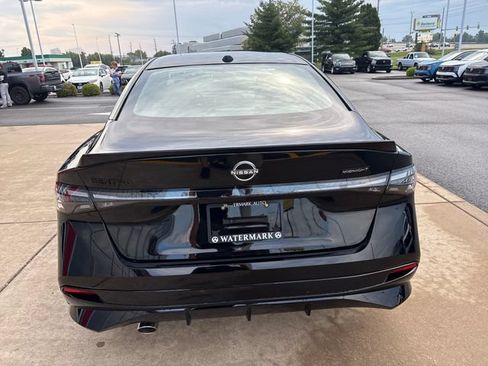 New 2027 Nissan Sentra SR w/ SR Premium Package FWD image 4