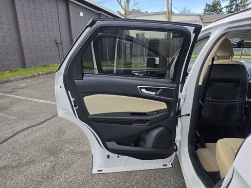 Used 2015 Ford Edge SEL w/ Equipment Group 201A AWD/4WD image 33