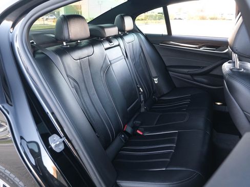 Used 2018 BMW 540i w/ M Sport Package image 25