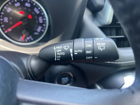 Used 2021 Toyota RAV4 XLE Premium FWD image 17