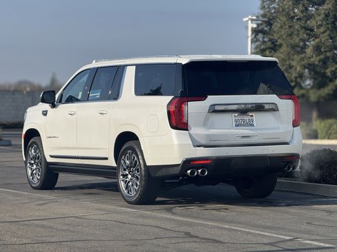 Certified 2023 GMC Yukon XL Denali Ultimate image 5