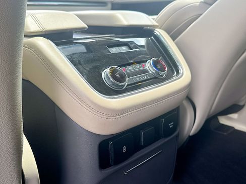Used 2020 Lincoln Navigator Reserve w/ Luxury Package AWD/4WD image 32
