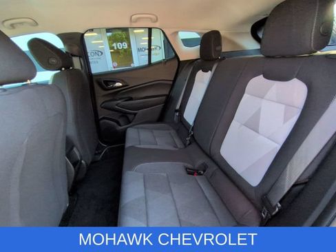 Used 2024 Chevrolet Trax LS w/ LS Convenience Package FWD image 24