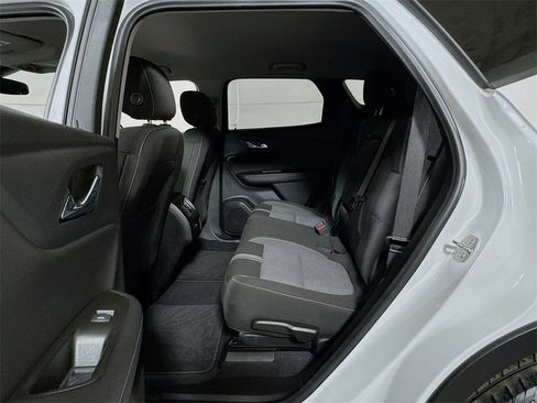 Used 2025 Chevrolet Blazer LT image 21