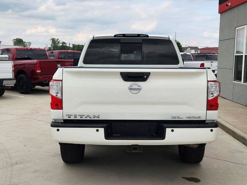 Used 2017 Nissan Titan SL w/ Chrome Package AWD/4WD image 5