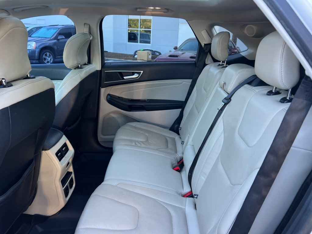 Used 2018 Ford Edge Titanium w/ Equipment Group 302A FWD image 13