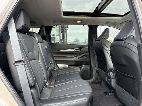 Used 2024 INFINITI QX60 Luxe image 25