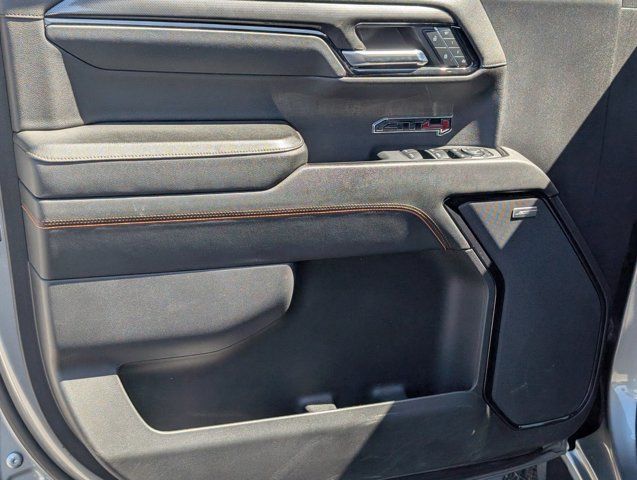 Used 2023 GMC Sierra 1500 AT4 w/ AT4 Premium Package AWD/4WD image 14