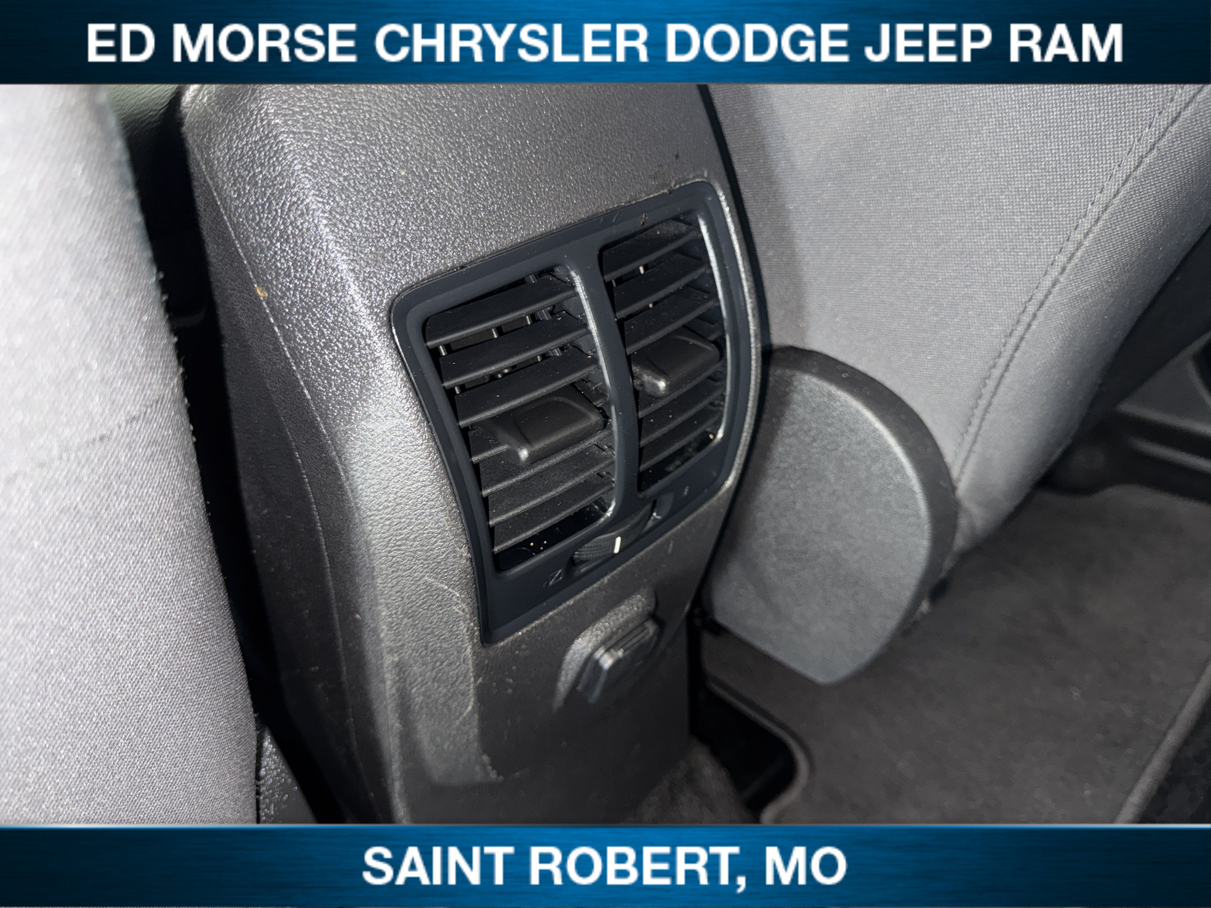 Used 2018 Ford Escape SE w/ SE Sync 3 Package AWD/4WD image 22