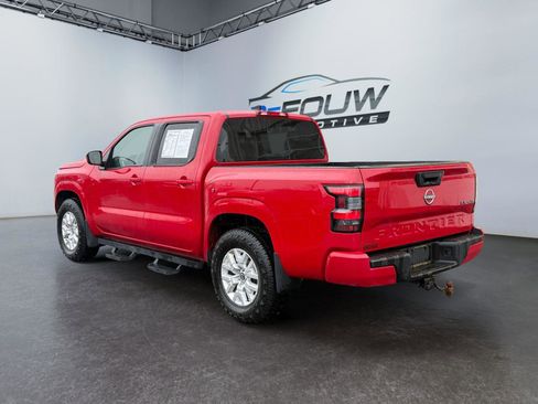 Used 2022 Nissan Frontier SV image 5