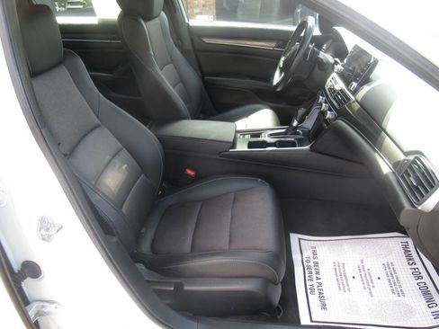 Used 2020 Honda Accord Sport image 6