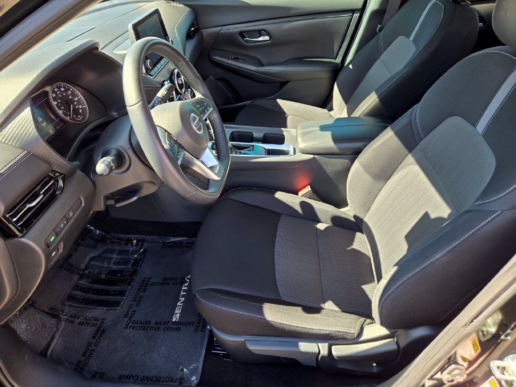 Certified 2020 Nissan Sentra SV FWD image 10