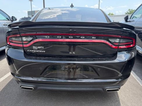 Used 2021 Dodge Charger SXT w/ Plus Group RWD image 5