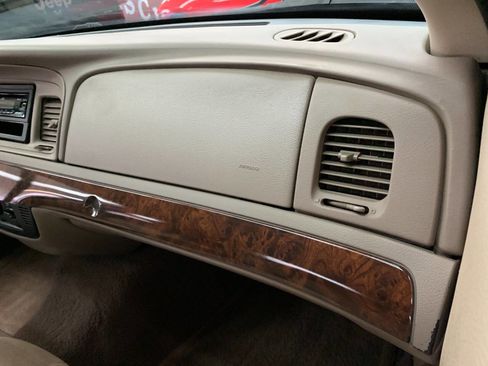 Used 2005 Mercury Grand Marquis GS image 21