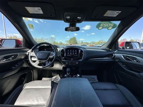 Certified 2023 Chevrolet Traverse LT w/ Midnight/Sport Edition AWD/4WD image 19