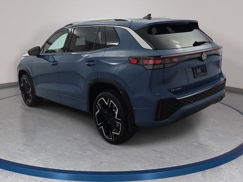 New 2026 Volkswagen Tiguan SEL R-Line AWD/4WD image 7