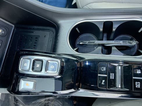 Used 2021 Hyundai Sonata Limited w/ Preferred Accessory Package FWD image 22
