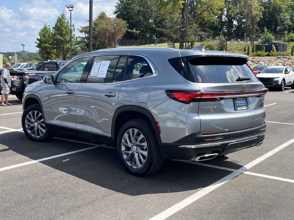 Used 2026 Buick Enclave Preferred w/ Power Package FWD image 5