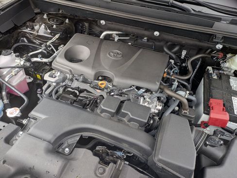 Used 2025 Toyota RAV4 XLE Premium image 42