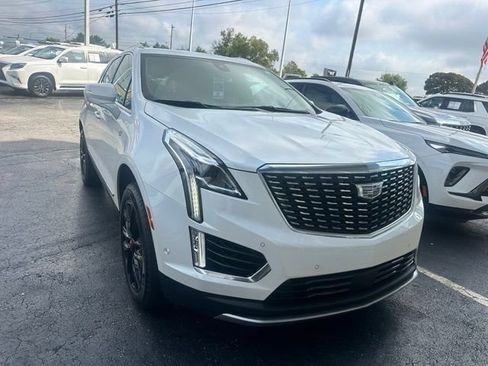 Used 2025 Cadillac XT5 Premium Luxury w/ LPO, Red Accent Package FWD image 2