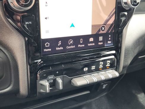 New 2026 RAM 2500 Tradesman AWD/4WD image 14