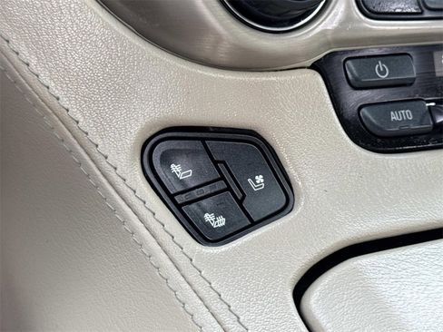 Used 2018 GMC Yukon Denali w/ Denali Ultimate Package image 13