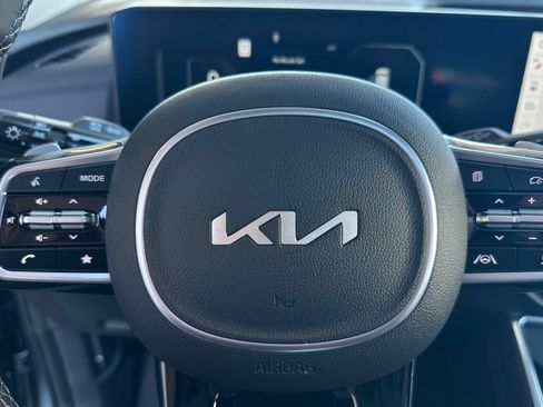New 2026 Kia Carnival SX w/ SX Dark Edition Package FWD image 24
