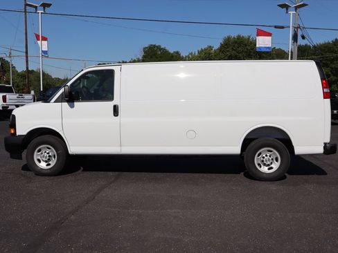 New 2026 Chevrolet Express 2500 Extended w/ Driver Convenience Package RWD image 23