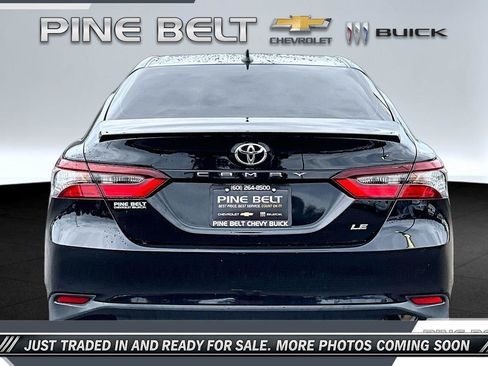 Used 2023 Toyota Camry LE FWD image 4