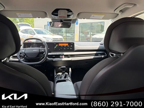 New 2026 Kia K4 FWD image 21