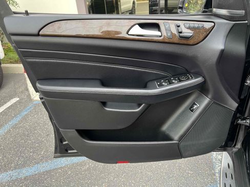 Used 2015 Mercedes-Benz ML 350 4MATIC w/ Premium 1 Package image 70