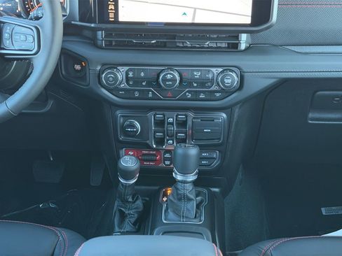 New 2026 Jeep Wrangler Unlimited Rubicon image 11