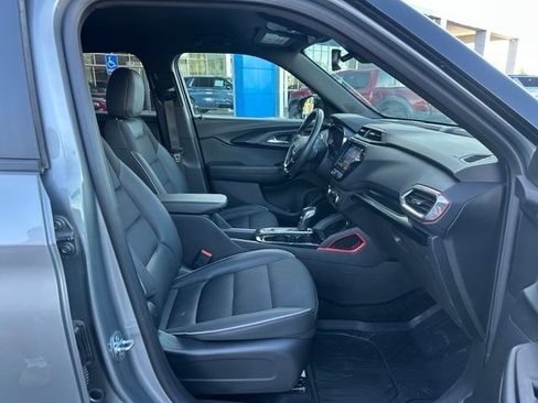 Certified 2023 Chevrolet TrailBlazer RS w/ Technology Package FWD image 31