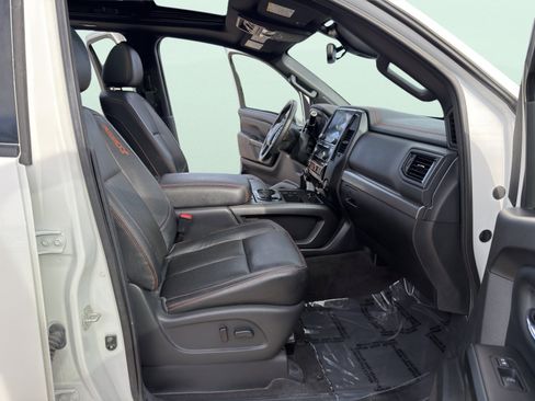 Used 2021 Nissan Titan PRO-4X w/ Pro-4x Convenience Package image 34