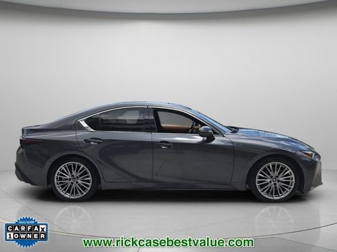 Used 2025 Lexus IS 300 w/ Premium Package RWD image 4