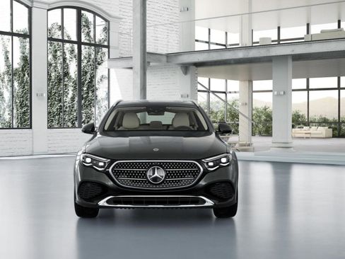 New 2026 Mercedes-Benz E 450 4MATIC All-Terrain Wagon image 7