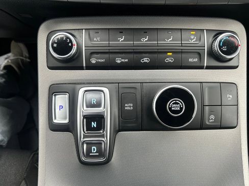 Used 2022 Hyundai Palisade SE image 28