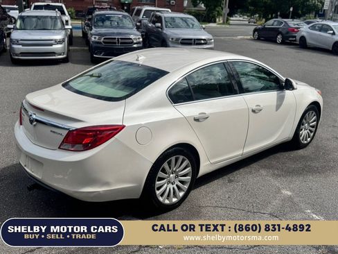 Used 2012 Buick Regal Leather FWD image 5