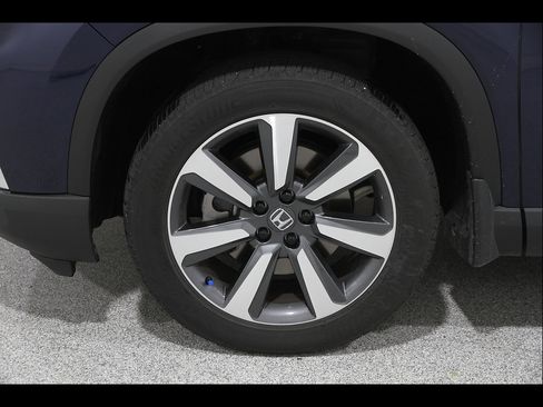Used 2025 Honda Pilot Touring image 21