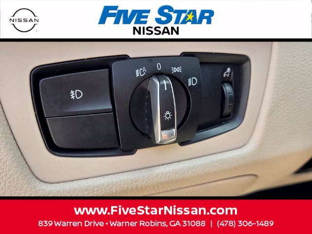 Used 2016 BMW 320i Sedan RWD image 28