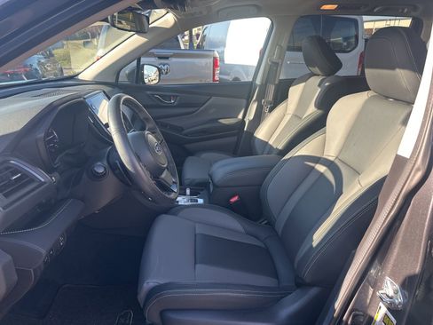 Used 2024 Subaru Ascent Onyx Edition image 12
