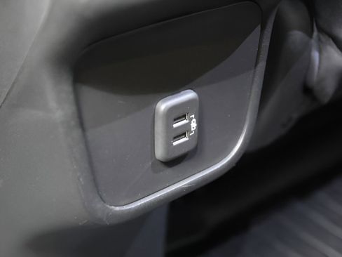 Used 2022 Chevrolet Equinox LS AWD/4WD image 32