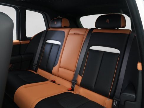 New 2026 Rolls-Royce Cullinan AWD/4WD image 19