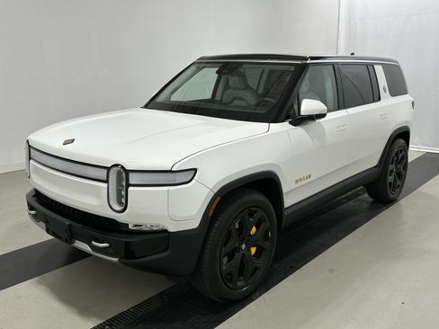 Used 2024 Rivian R1S Adventure AWD/4WD image 1