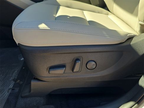 New 2025 Kia Telluride S image 22