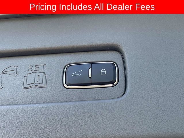 Used 2020 Lincoln Aviator Reserve w/ Equipment Group 201A RWD image 12
