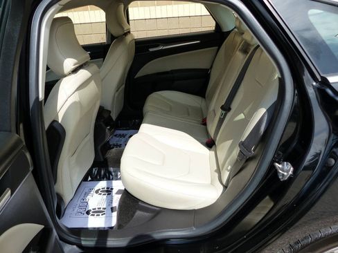 Used 2016 Ford Fusion Titanium FWD image 36